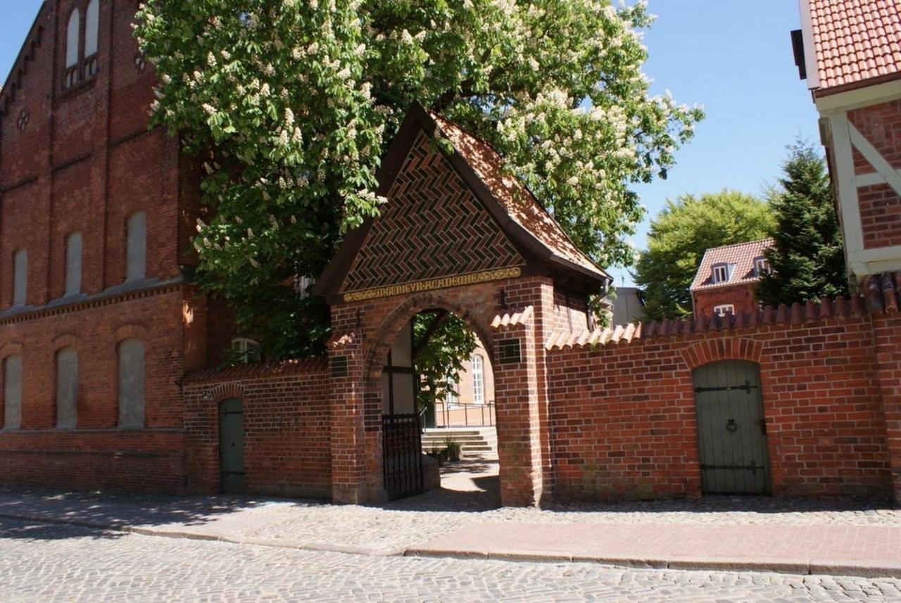Altstadtloft Im Herzen Wismars - Abc303 By Abcวิสมาร์ ภายนอก รูปภาพ